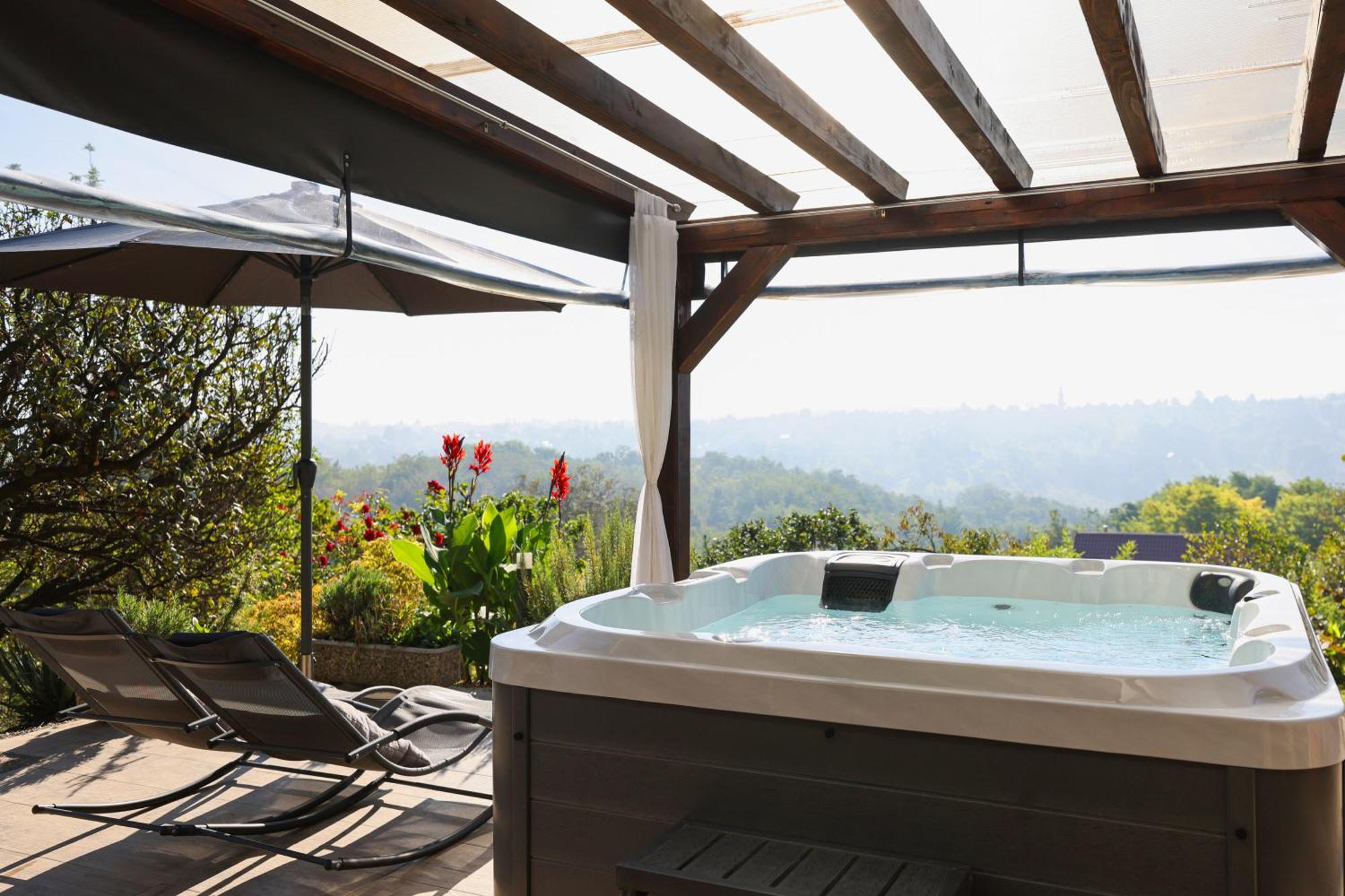 Small Hill Heaven Holiday home